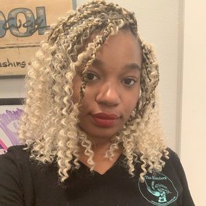 Meet your Posher, Arielle